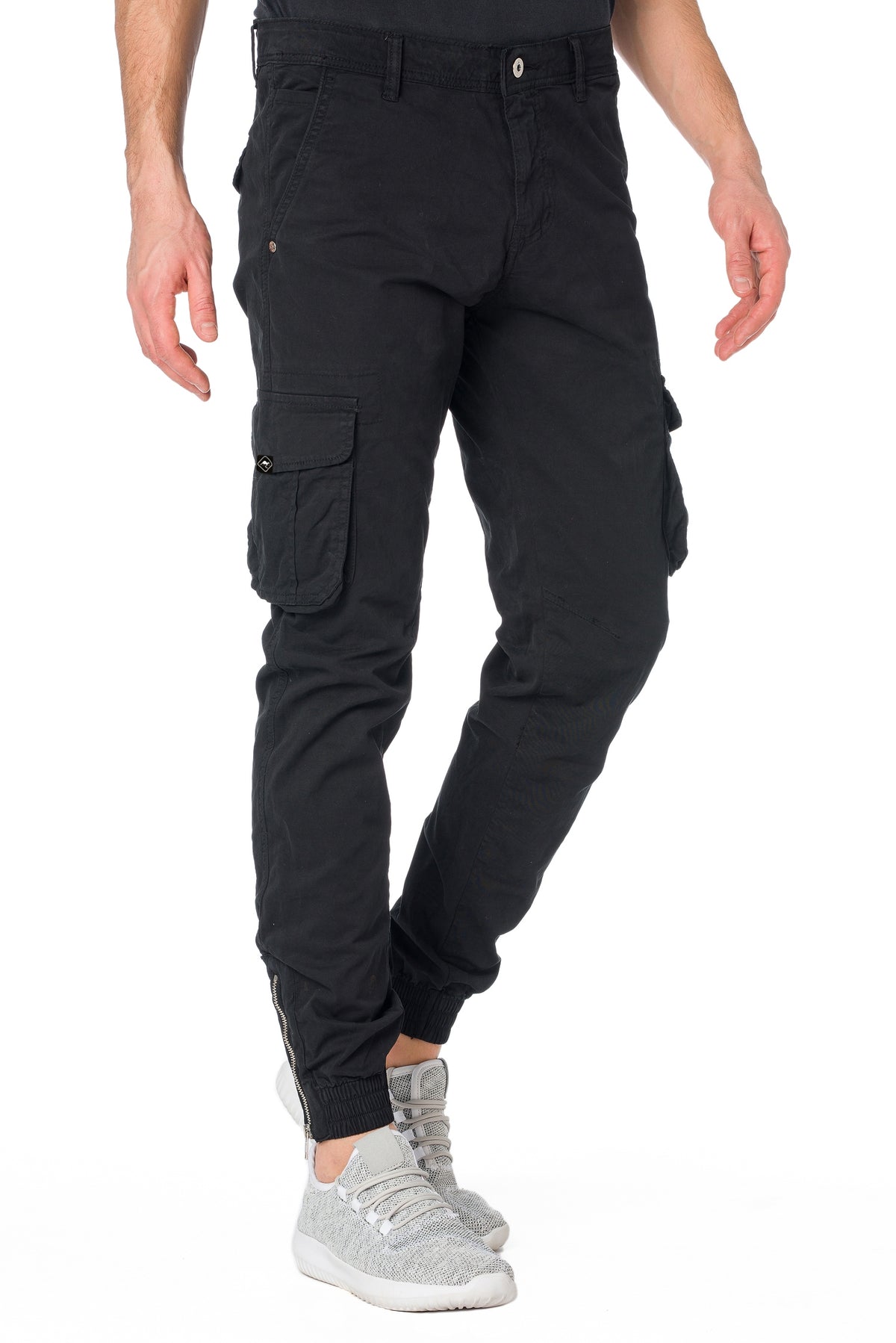 SAMUI Black