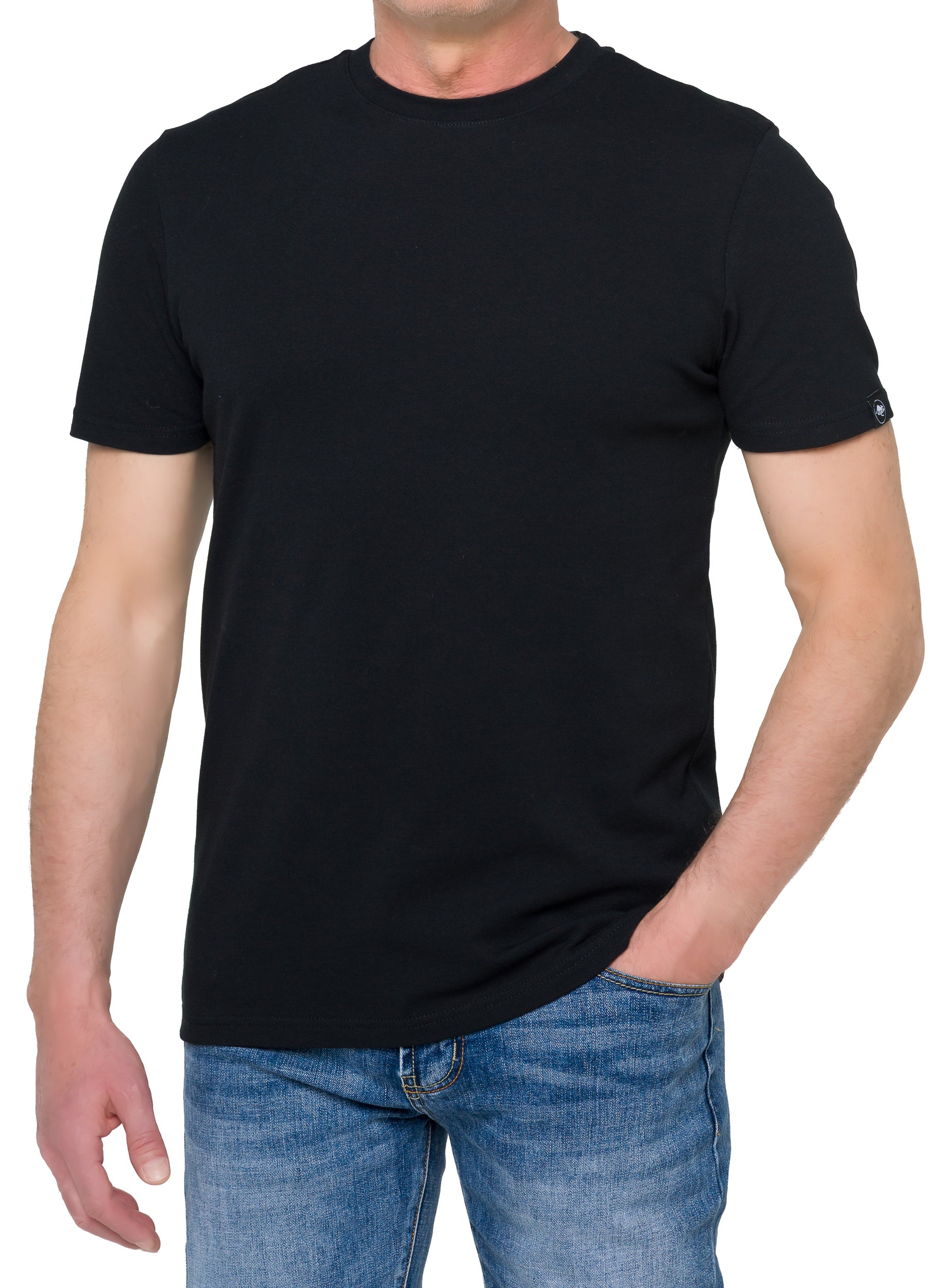 PANGAI Black